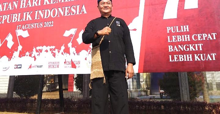 Pimpin Upacara HUT RI Ke-77, Kalapas Cikarang Kenakan Pakaian Adat Baduy